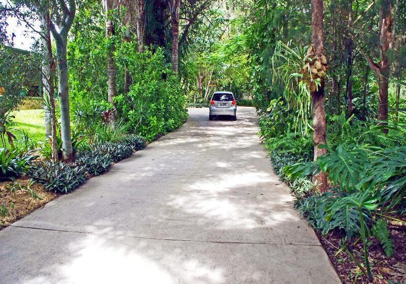 هتل Emeraldene Inn & Eco-lodge