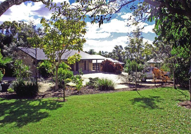 هتل Emeraldene Inn & Eco-lodge