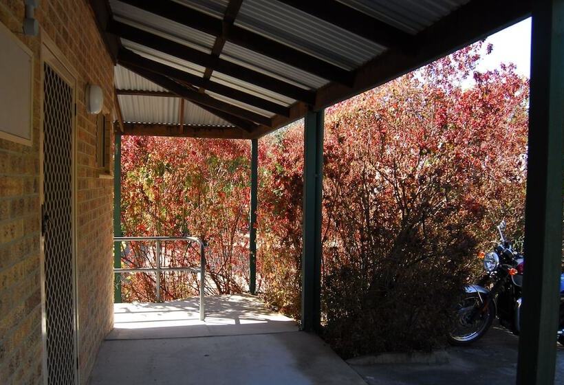 هتل Emeraldene Inn & Eco-lodge