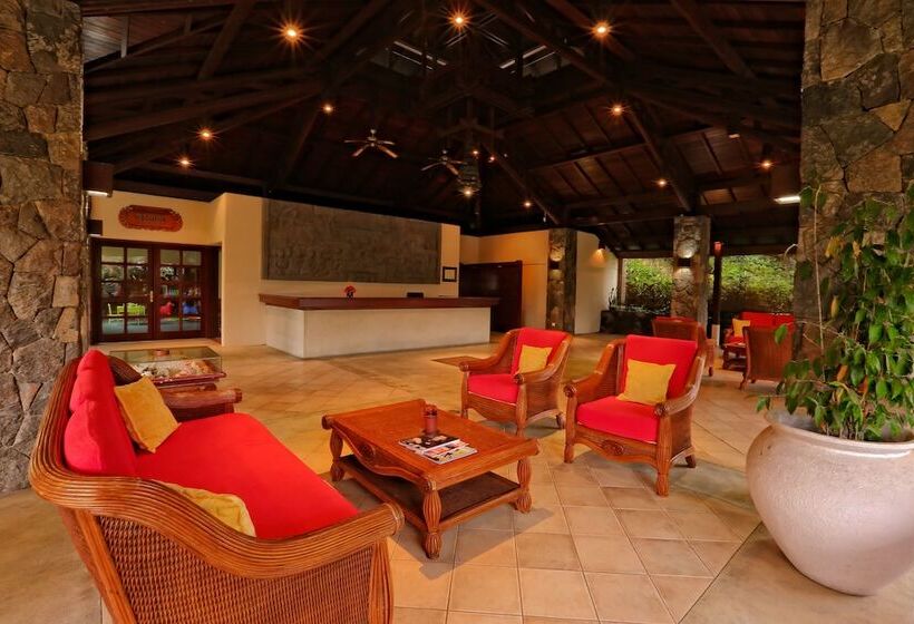 فندق Finna Golf & Country Club