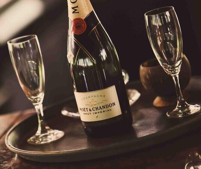 فندق Finna Golf & Country Club