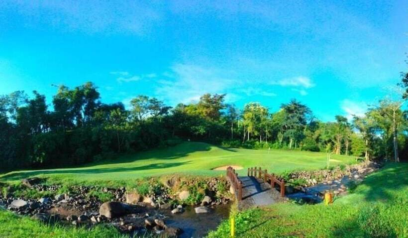 فندق Finna Golf & Country Club