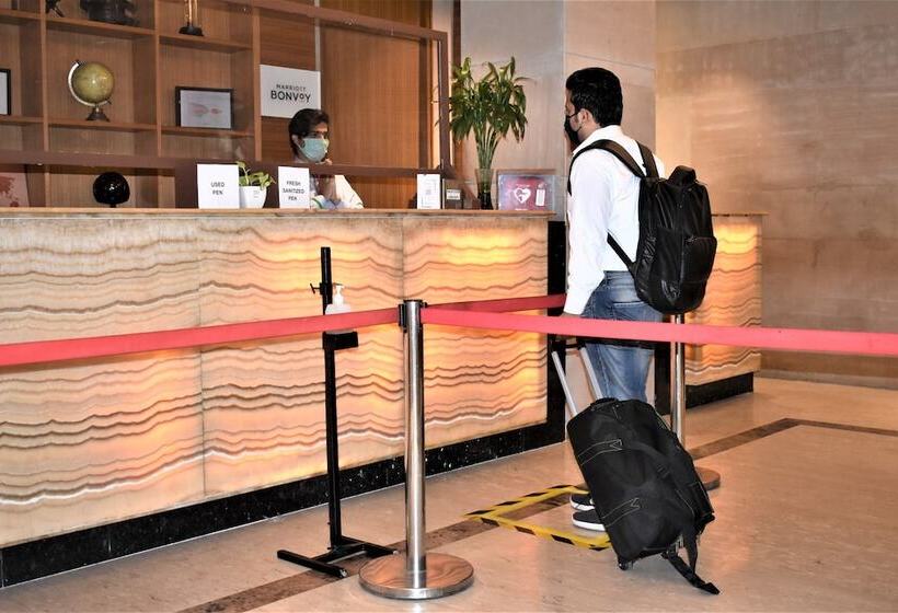 בית מלון כפרי Four Points By Sheraton Jaipur, City Square