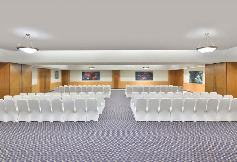 فندق Four Points By Sheraton Navi Mumbai, Vashi