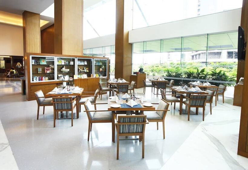 فندق Four Points By Sheraton Navi Mumbai, Vashi