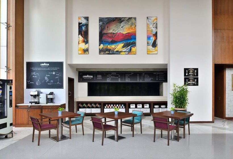 فندق Four Points By Sheraton Navi Mumbai, Vashi