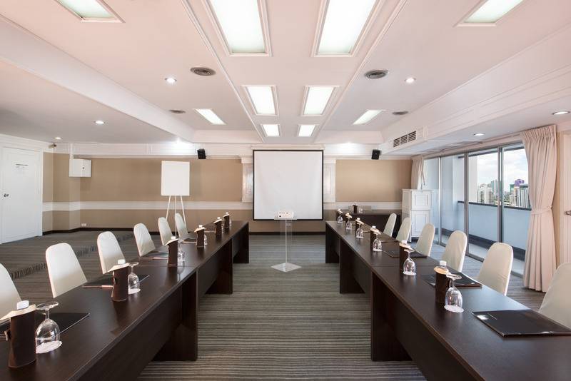 ホテル Furama Silom