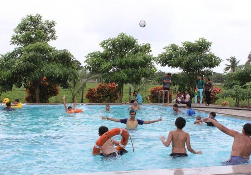 호텔 Gir Jungle Lodge