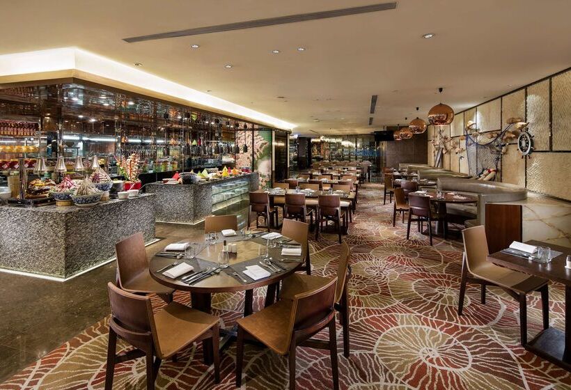 هتل Hilton Guangzhou Tianhe