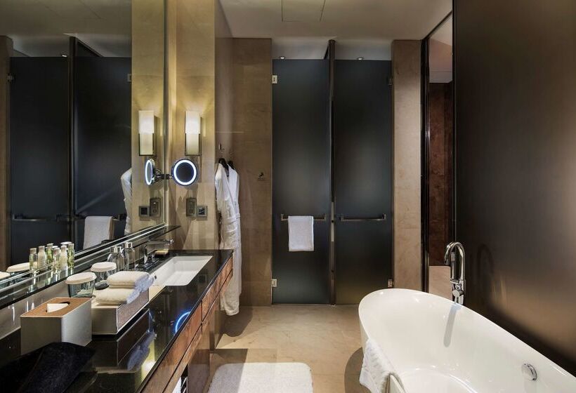 هتل Hilton Guangzhou Tianhe