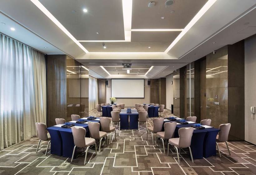 هتل Hilton Guangzhou Tianhe