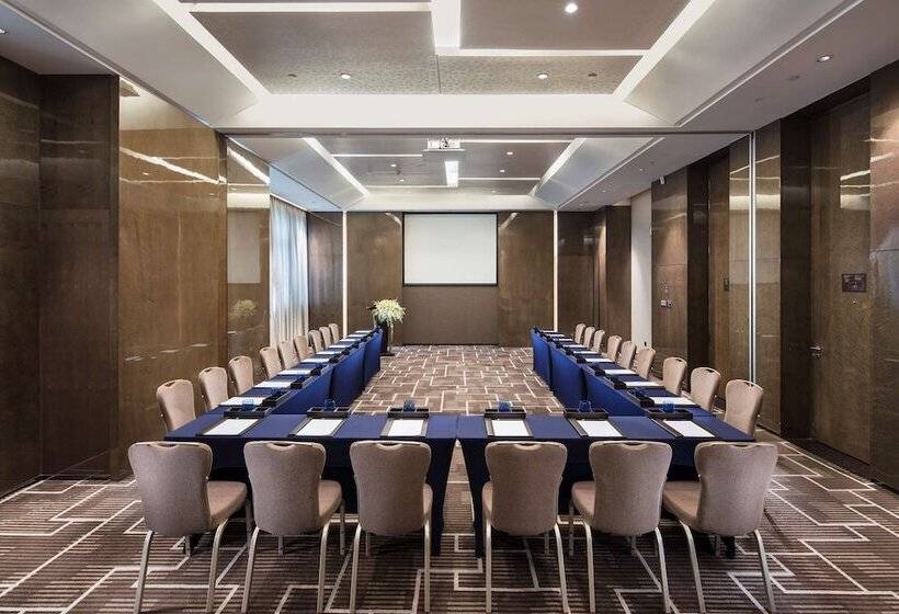 هتل Hilton Guangzhou Tianhe