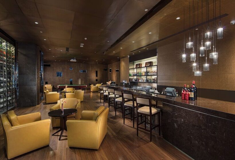 هتل Hilton Guangzhou Tianhe