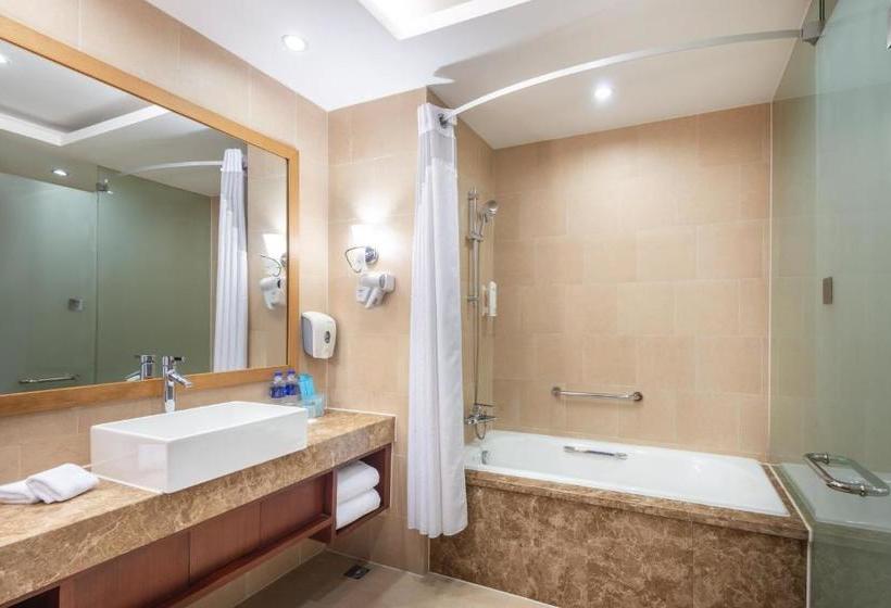 فندق Holiday Inn Express Shanghai New Hongqiao, An Ihg