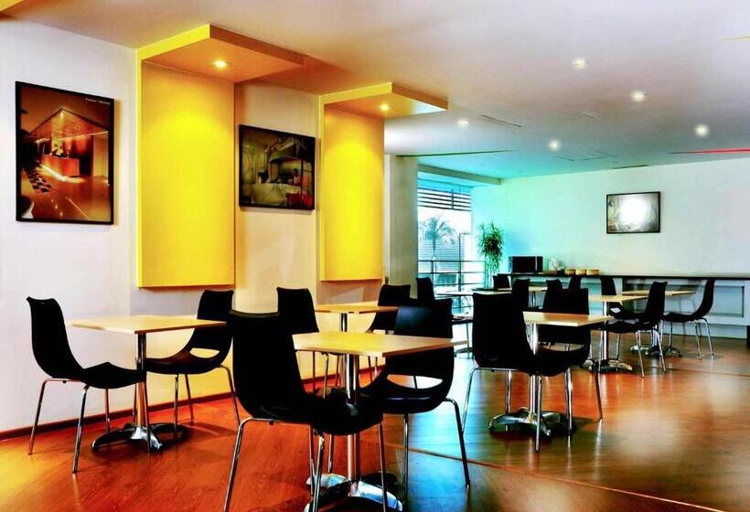 호텔 Ibis Budget Jakarta Menteng