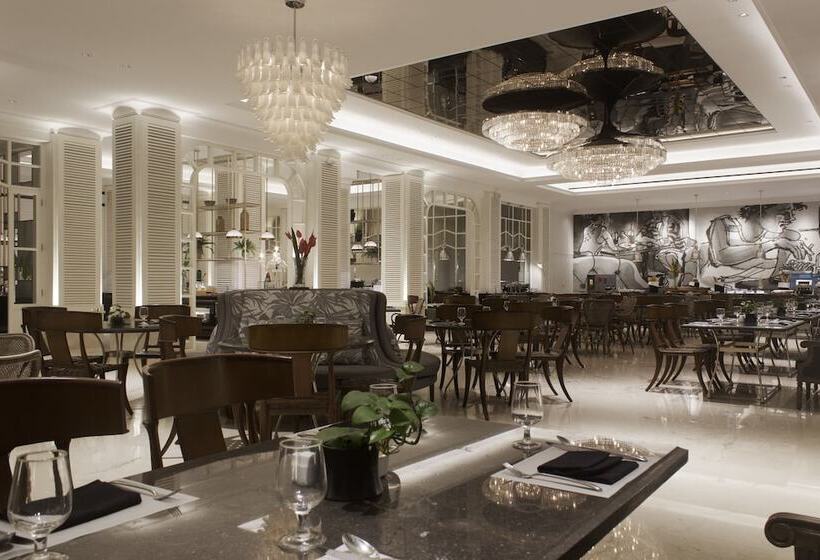 Java Paragon Hotel & Residences