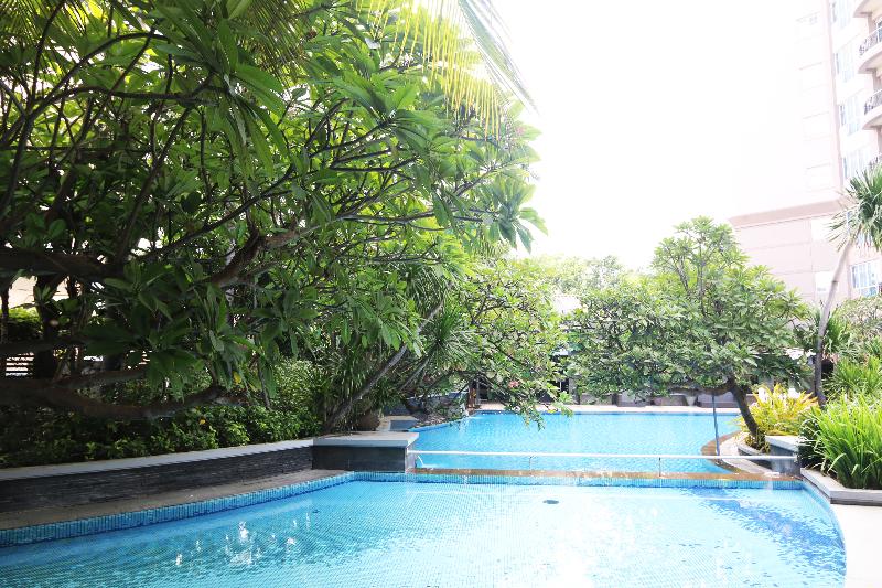 Java Paragon Hotel & Residences