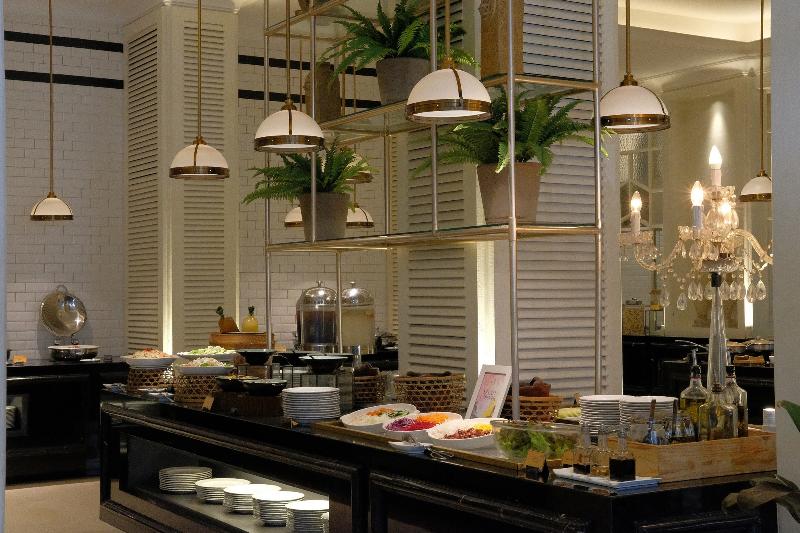 Java Paragon Hotel & Residences