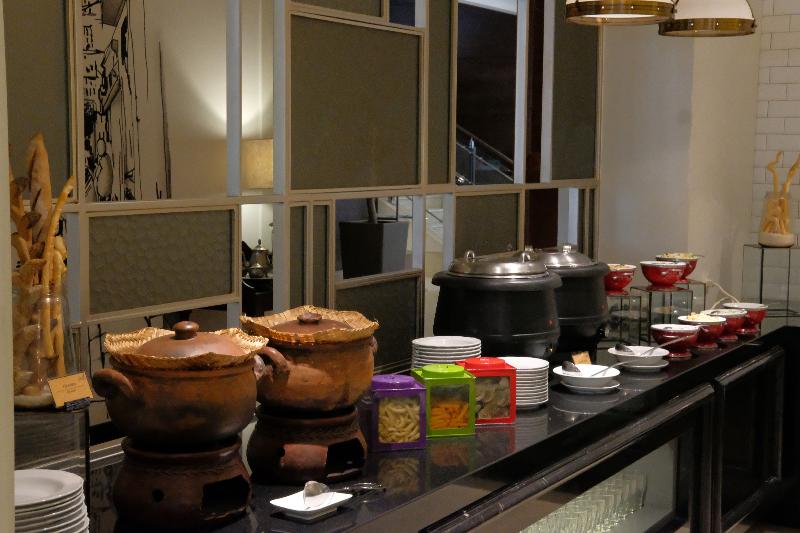 Java Paragon Hotel & Residences