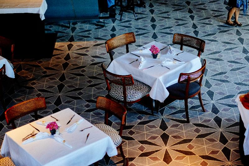 Java Paragon Hotel & Residences