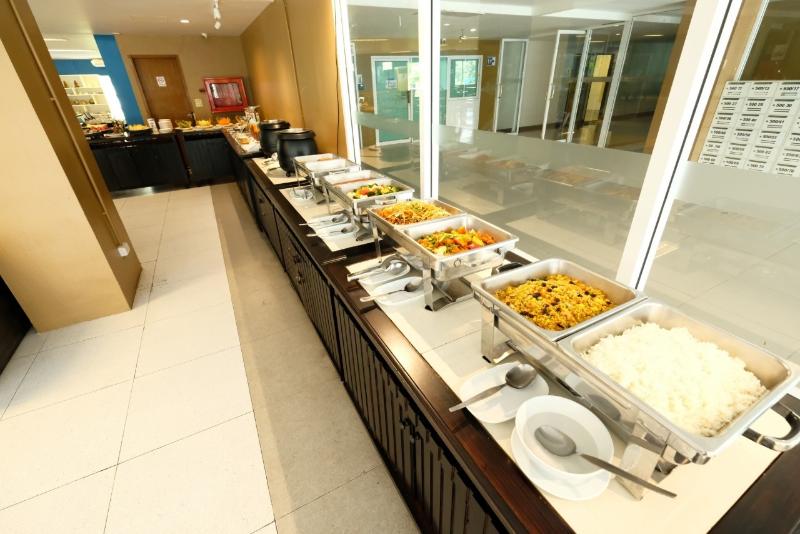 בית מלון כפרי Jomtien Plaza Residence