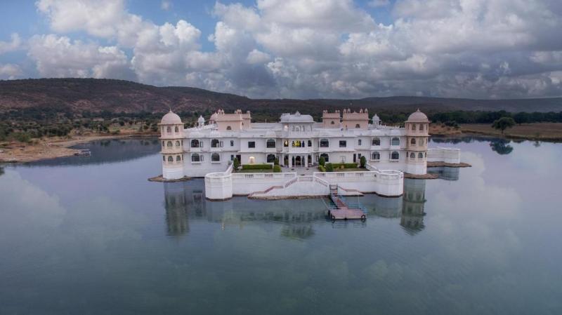 فندق Jüsta Lake Nahargarh Palace, Chittorgarh