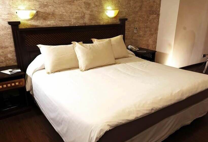 Avanti Hotel & Convention Center