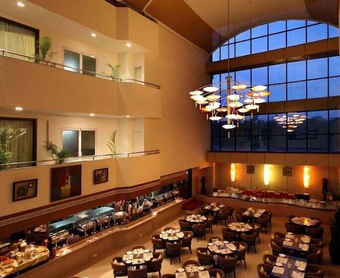 هتل Luminous One Continent