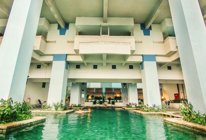 Lumire Hotel & Convention Centre