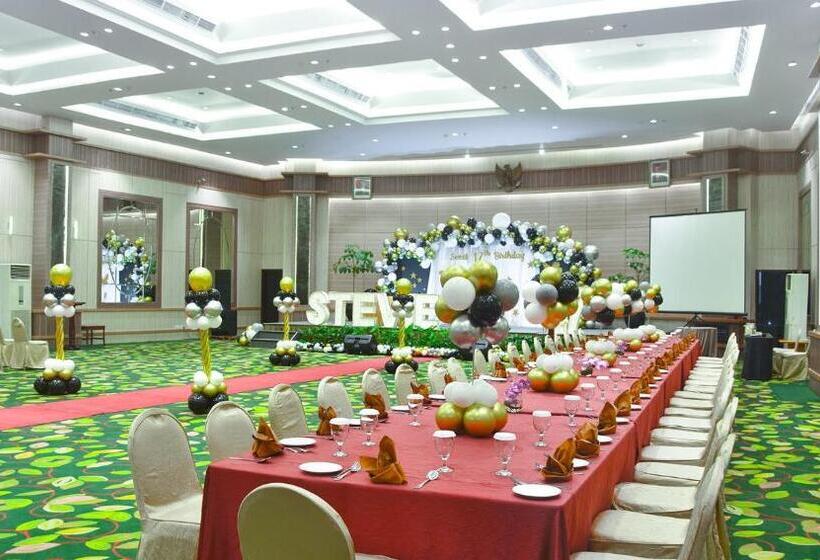 Lumire Hotel & Convention Centre