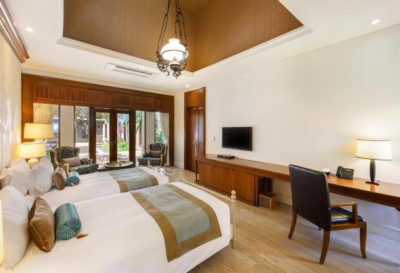 Отель Maikhao Dream Villa Resort And Spa, Maikhao Phuket