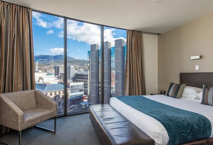 ホテル Mantra Collins