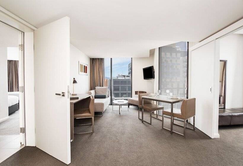 ホテル Mantra Collins