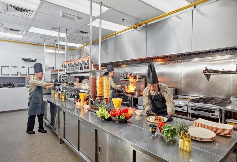 Mardhiyyah Hotel And Suites