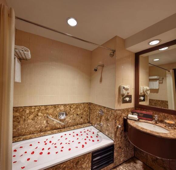 Mardhiyyah Hotel And Suites