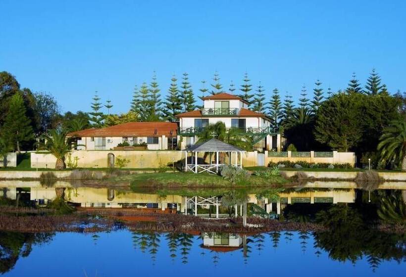 فندق Martin Fields Beach Retreat