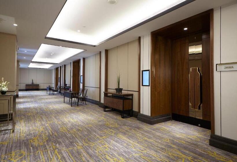 Mason Pine Hotel Bandung