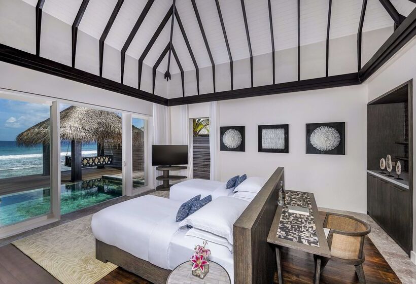 호텔 Naladhu Private Island Maldives