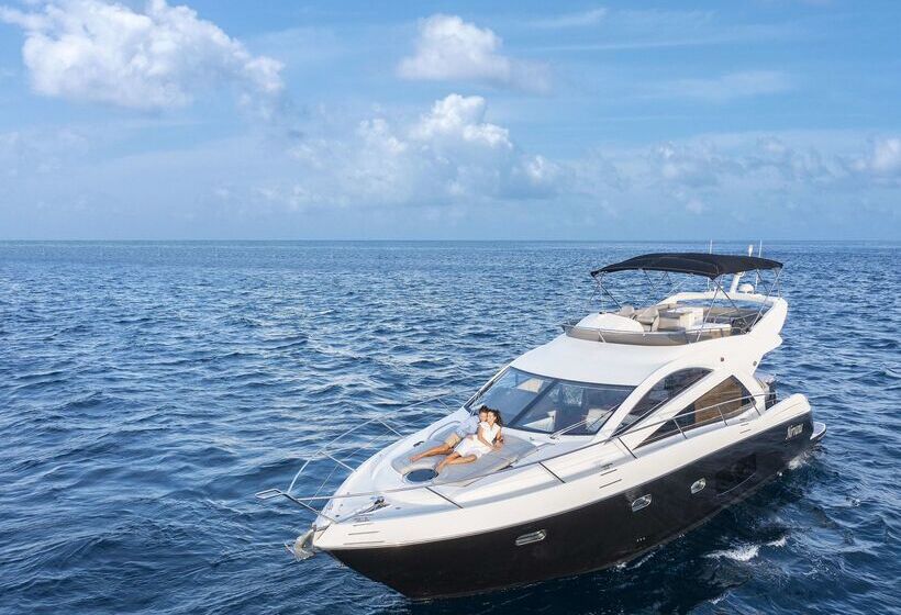 호텔 Naladhu Private Island Maldives