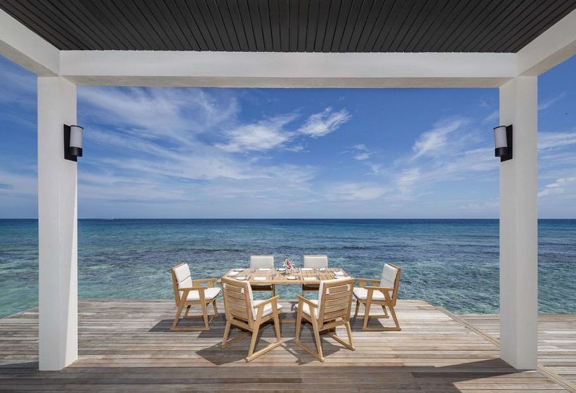 호텔 Naladhu Private Island Maldives