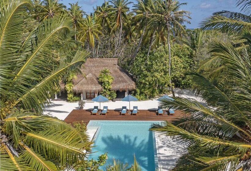 호텔 Naladhu Private Island Maldives