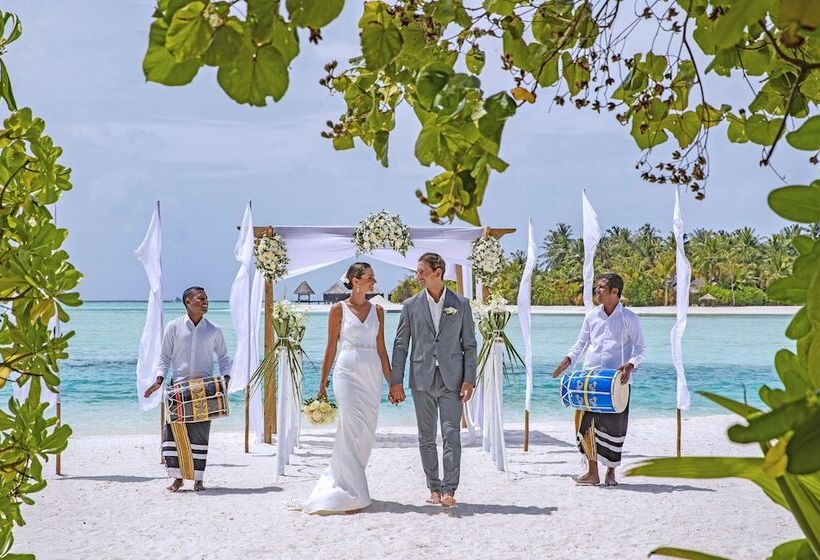 호텔 Naladhu Private Island Maldives