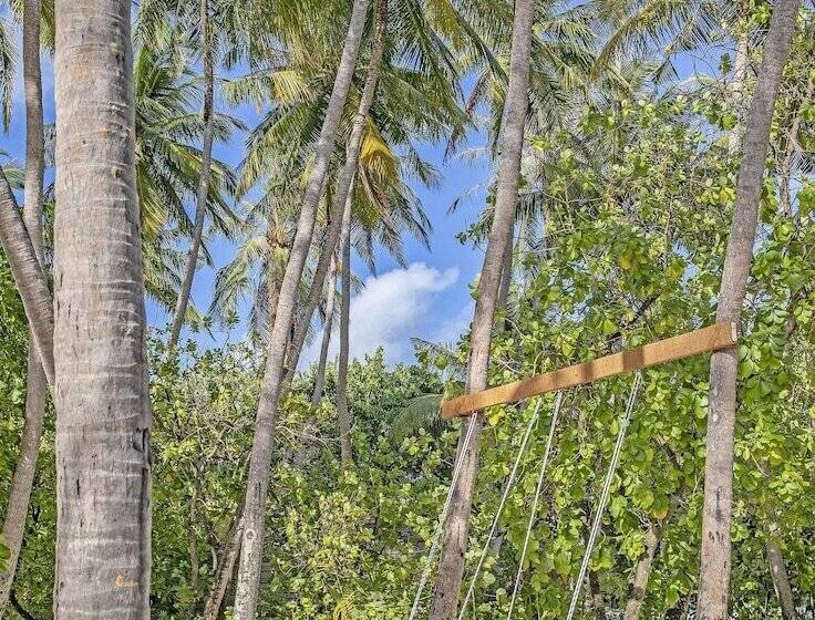 호텔 Naladhu Private Island Maldives