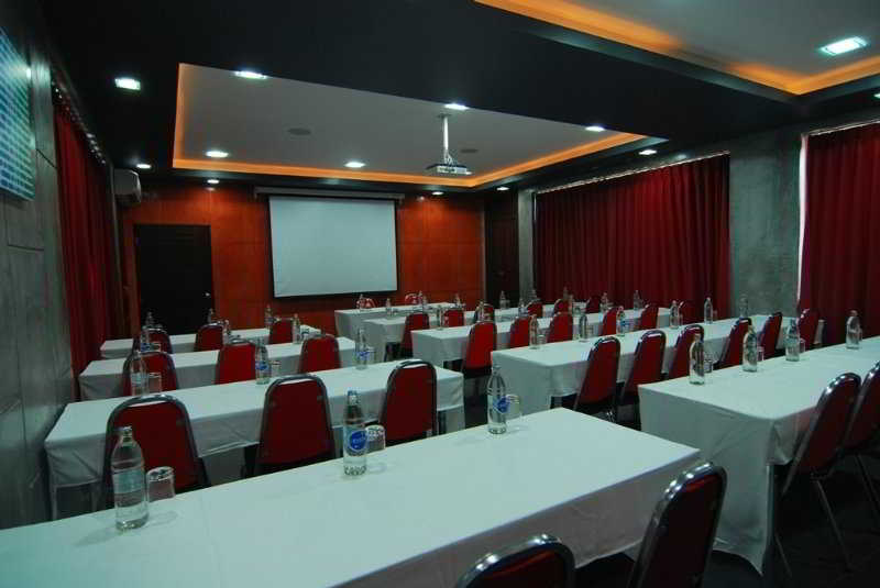 호텔 Phuketa   Sha Extra Plus