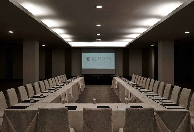 호텔 Pullman Kuching