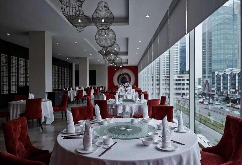 호텔 Pullman Kuching