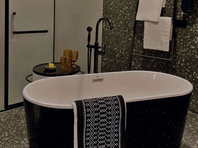 فندق Qingdao The Castle