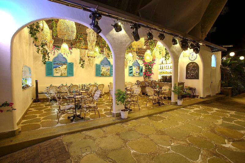 Clarion Hotel Ocean Palms Goa