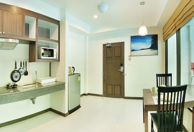 호텔 Ratana Hill Patong