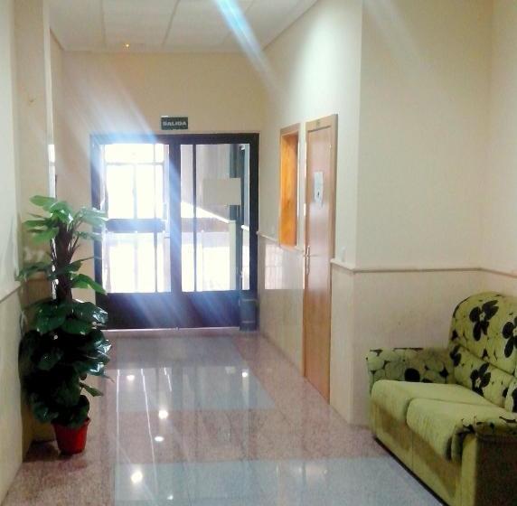 هتل Rc Ramon Y Cajal